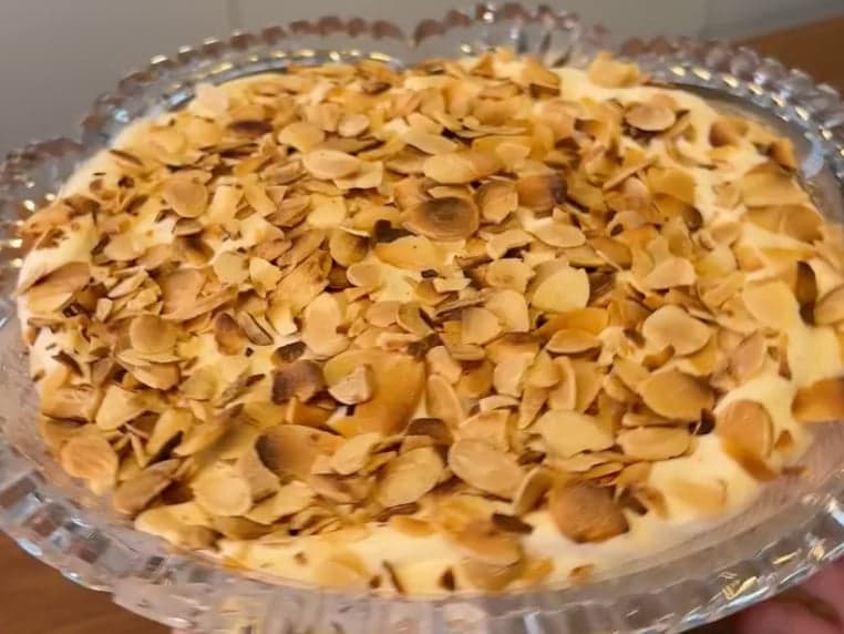 Pavê de panetone de pistache