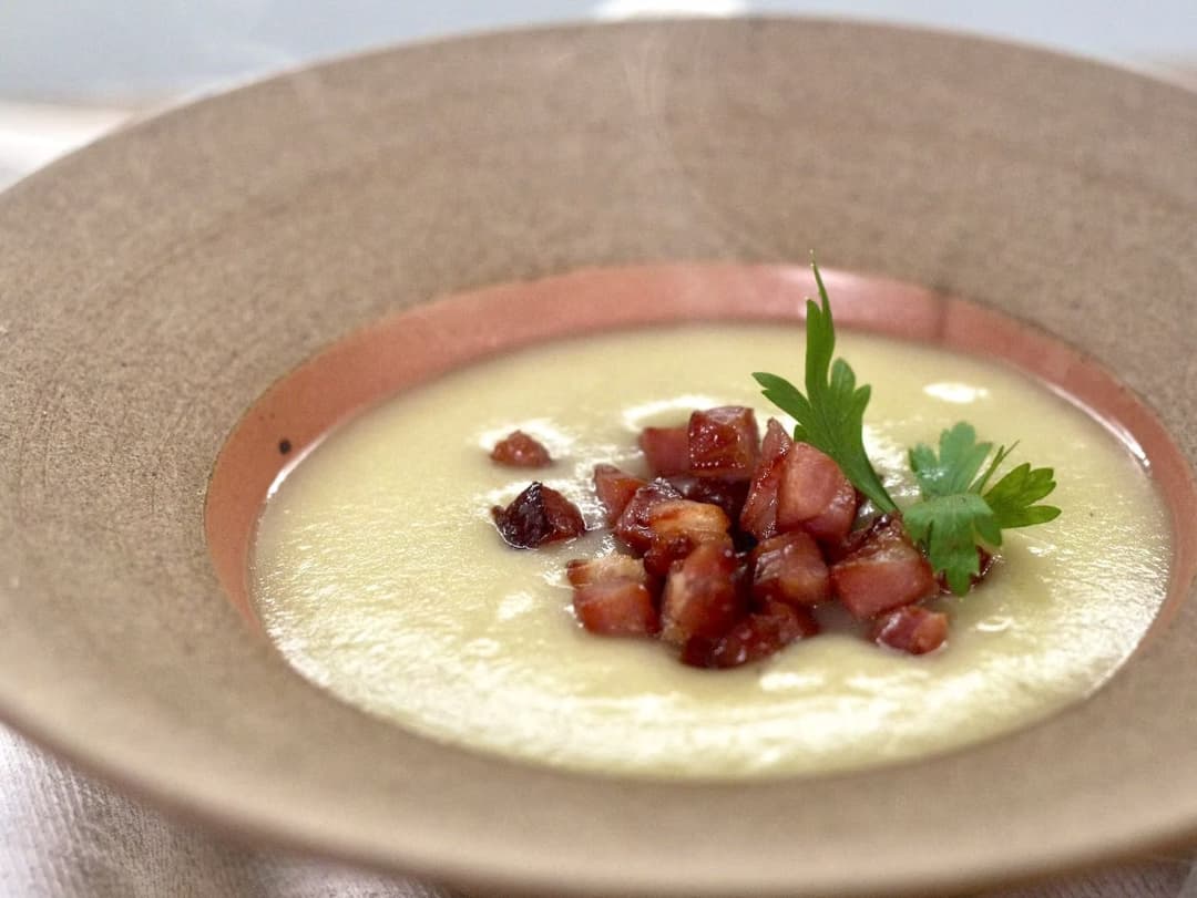 Sopa de batata com bacon