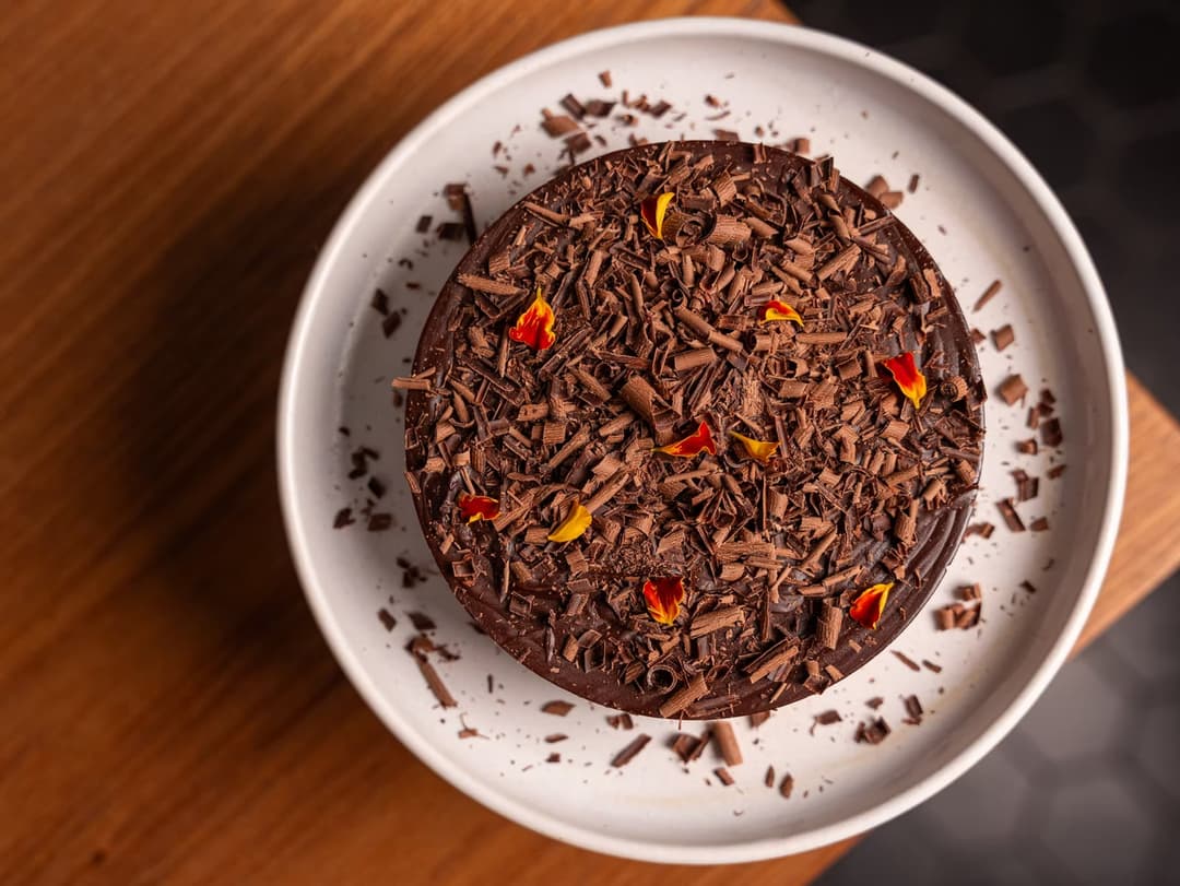 Torta cremosa de chocolate e doce de leite